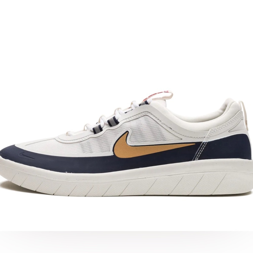 Nike Men's NYJAH Free Sneakers